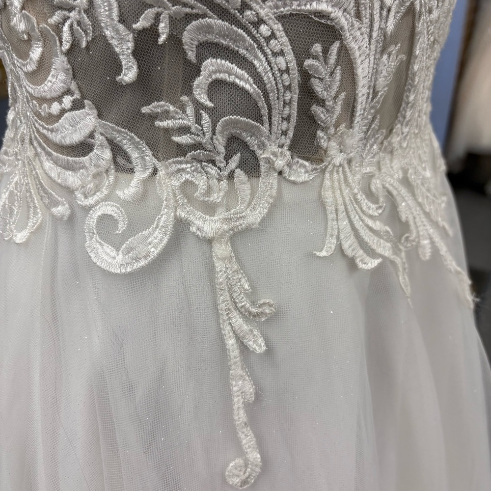 Maggie Sottero by Rebecca Ingram “Ardelle” - Picture 6 of 12